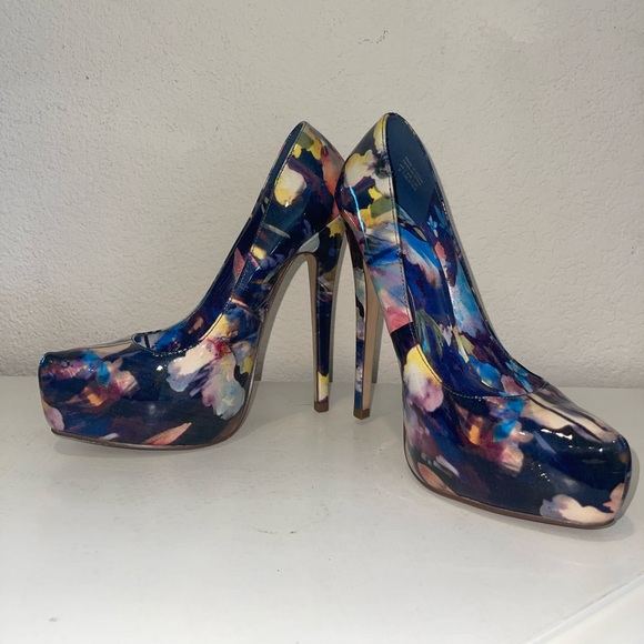 Truth Or Dare Pumps By Madonna - Stiletto - Picture 6 of 11